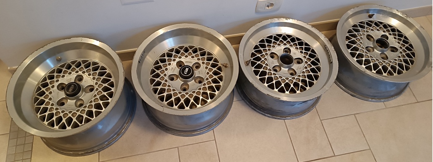 Porsche 911 – Rial Mesh 16” Type N staggered wheels set